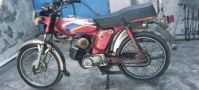 Yamaha YB 100 MODEL 2005 DOCUMENT ALL OKAY CONDITION WORKING GOOD