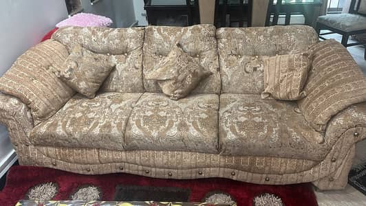 1, 2, 3 peice home used sofa set,