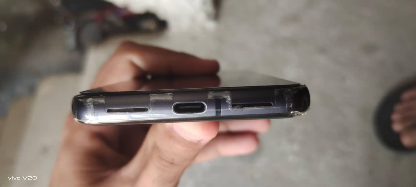 Google Pixel 8 4
