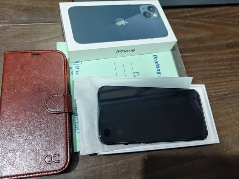 Apple iPhone 13 4