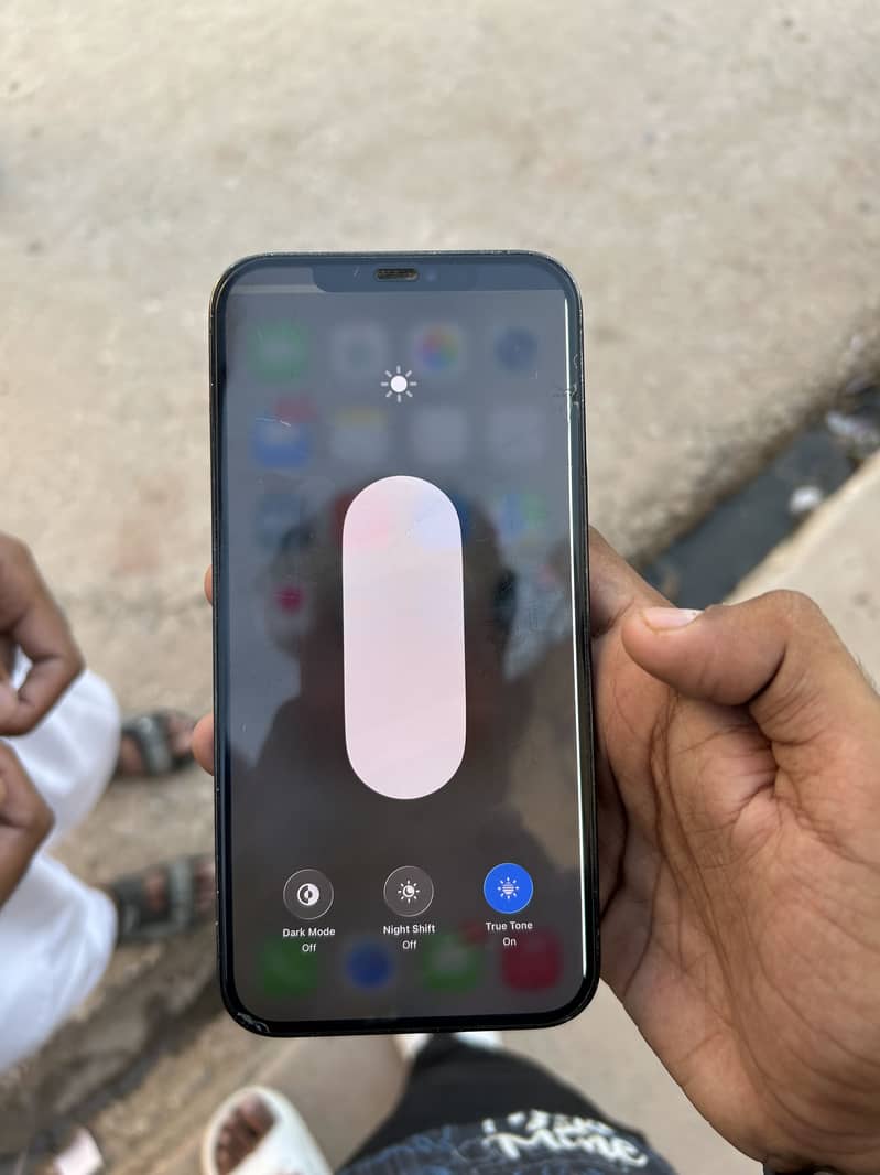 iphone 12 pro max 3