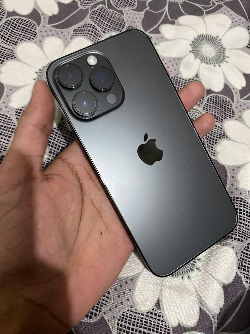 Apple iPhone 14 Pro Max 0