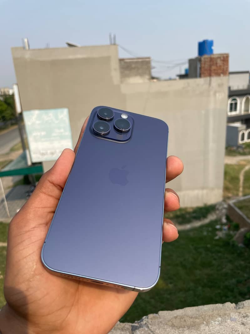 Apple iPhone 14 Pro Max 4