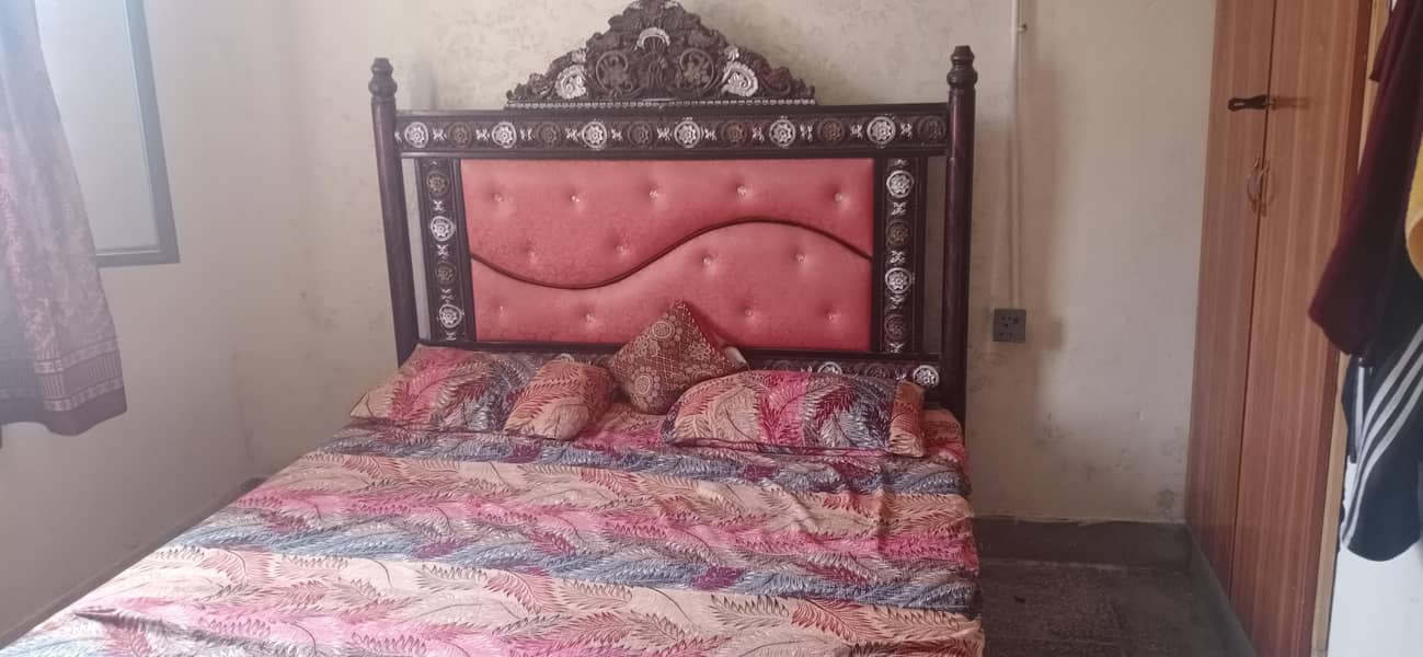 double bed 0