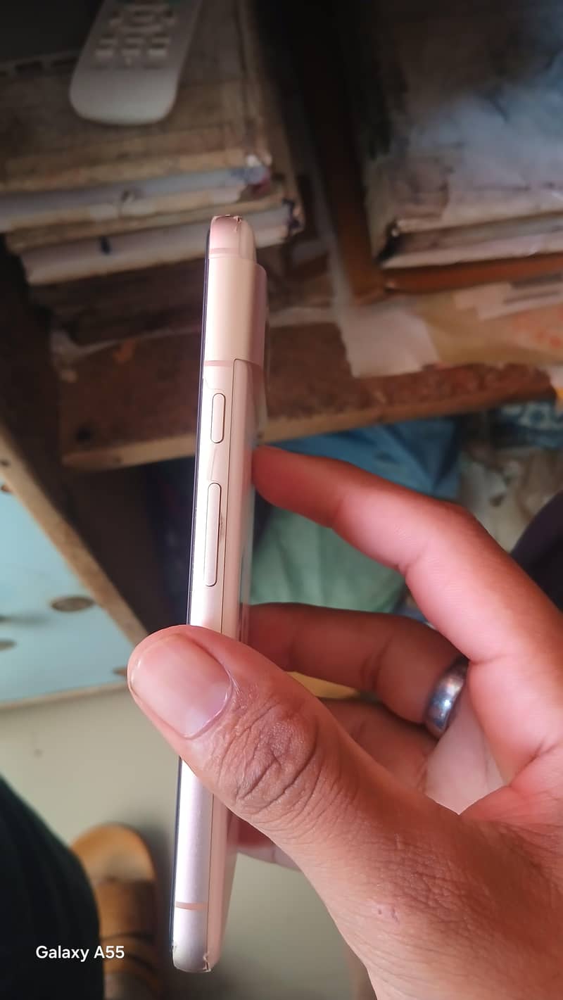Google Pixel 8 5