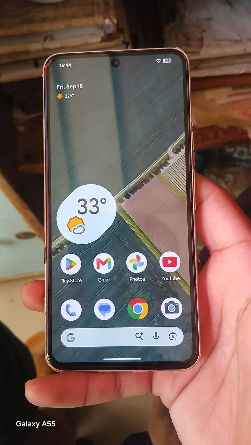 Google Pixel 8 6