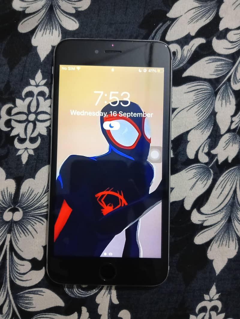 Apple iPhone 6S Plus 1