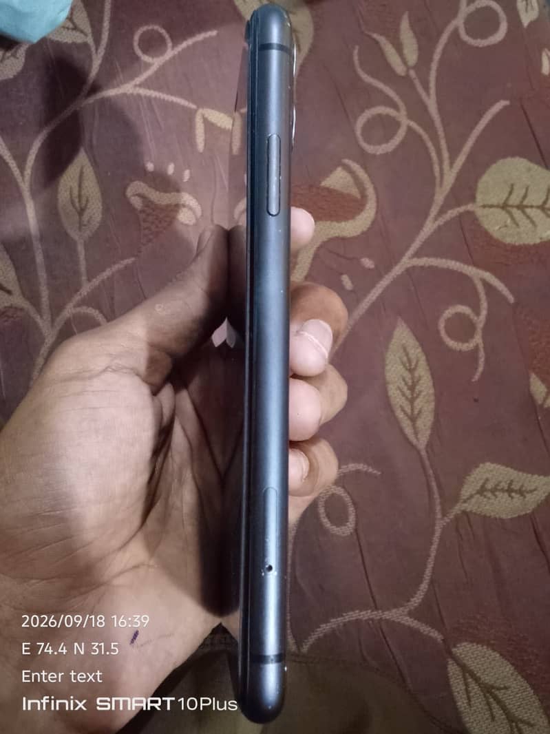 Apple iPhone 11 5