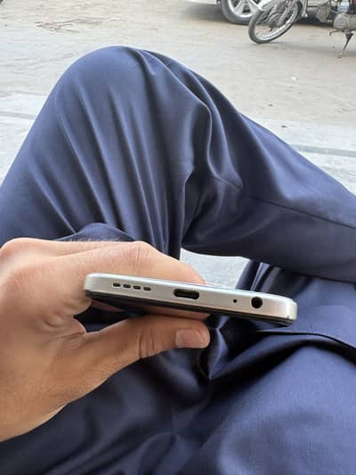Infinix Hot 50i