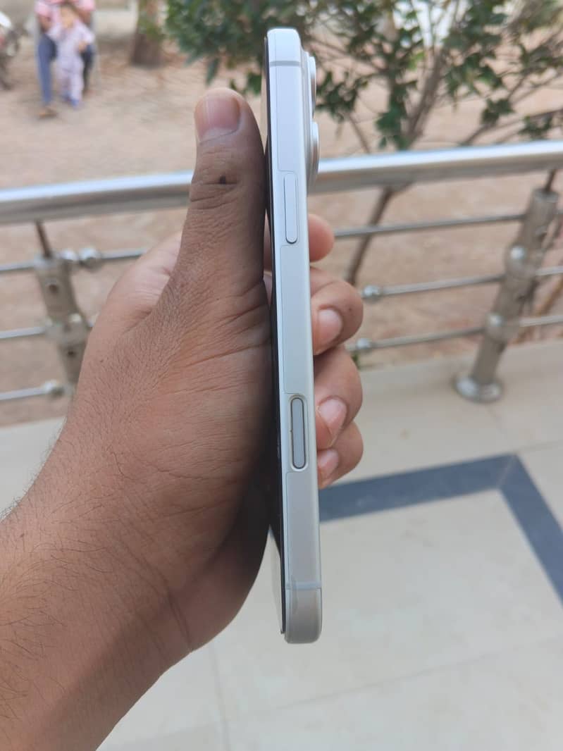 Apple iPhone 17 Pro Max 1