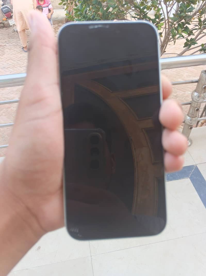 Apple iPhone 17 Pro Max 3