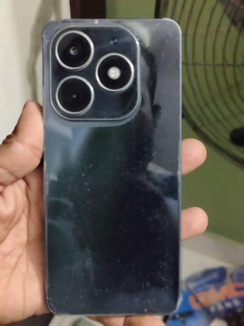 Tecno Spark 20 1