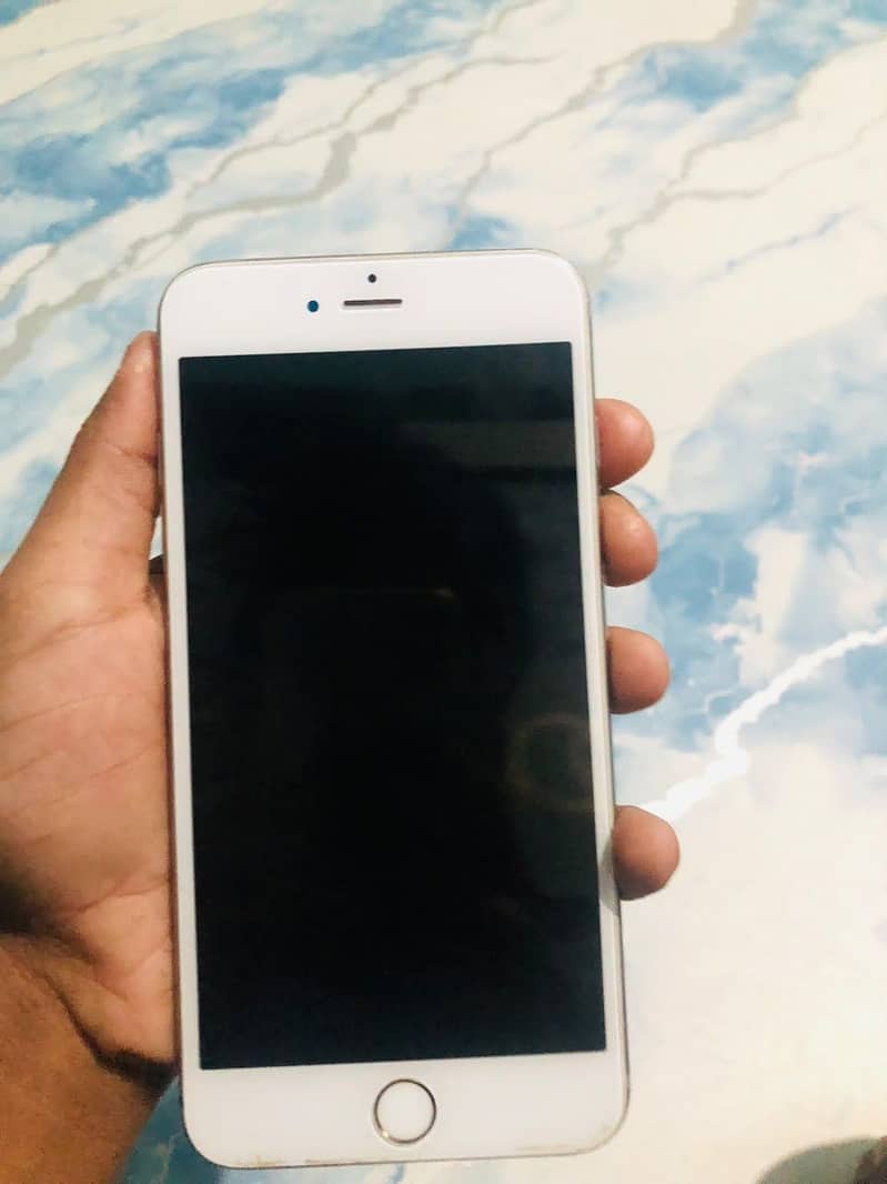 Apple iPhone 6S Plus 2