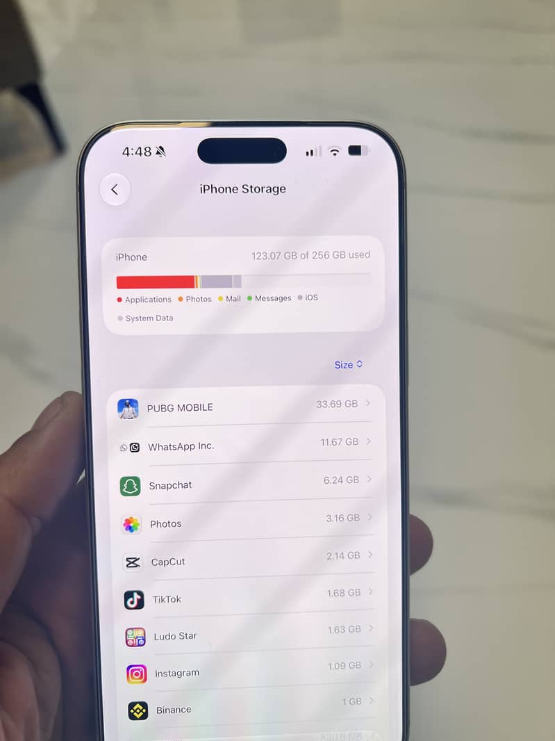 Apple iPhone 17 Pro Max 3