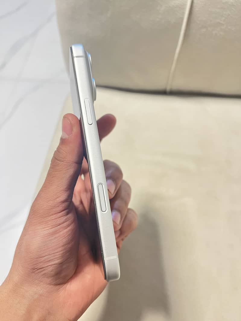 Apple iPhone 17 Pro Max 8