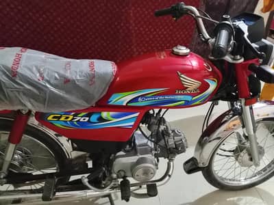 Honda CD 70 in original condition for urgent sale no. 030-950-55-55-0