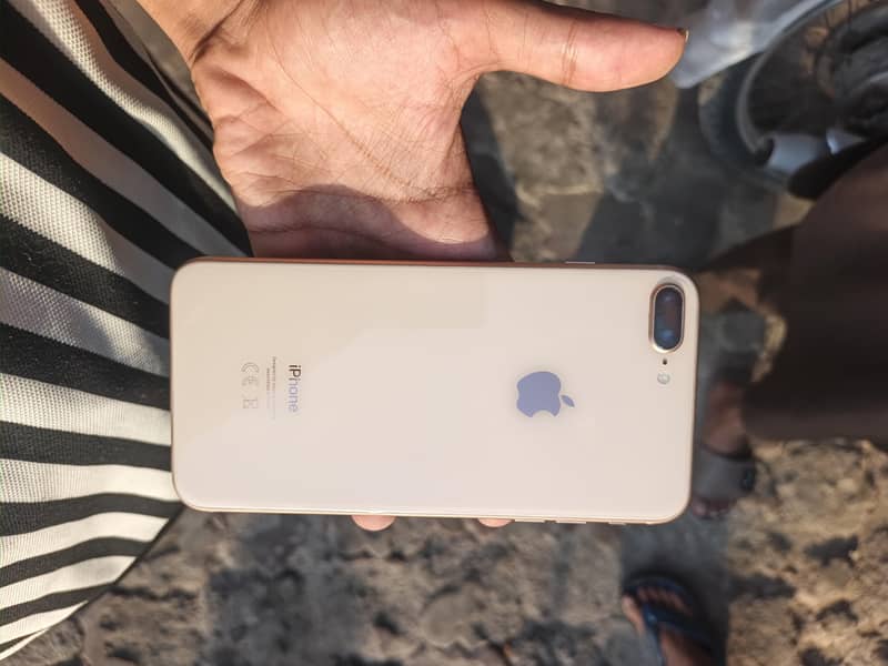 Apple iPhone 8 Plus pta 0