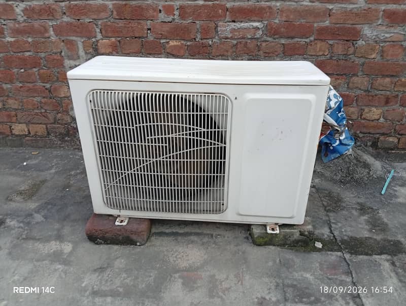 Orient Split AC 1
