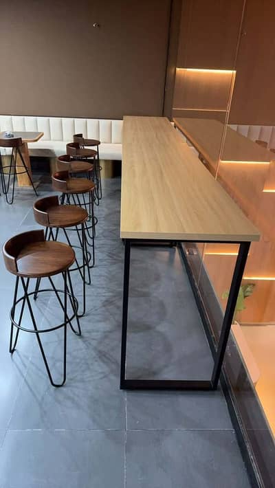 coffee table,bar table