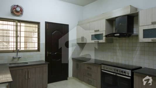 10 Marla 3 Bed Flat With Basement Parking For Sale In Askari 11 Lahore