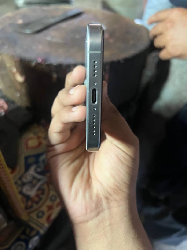iphone 15 pro max 0