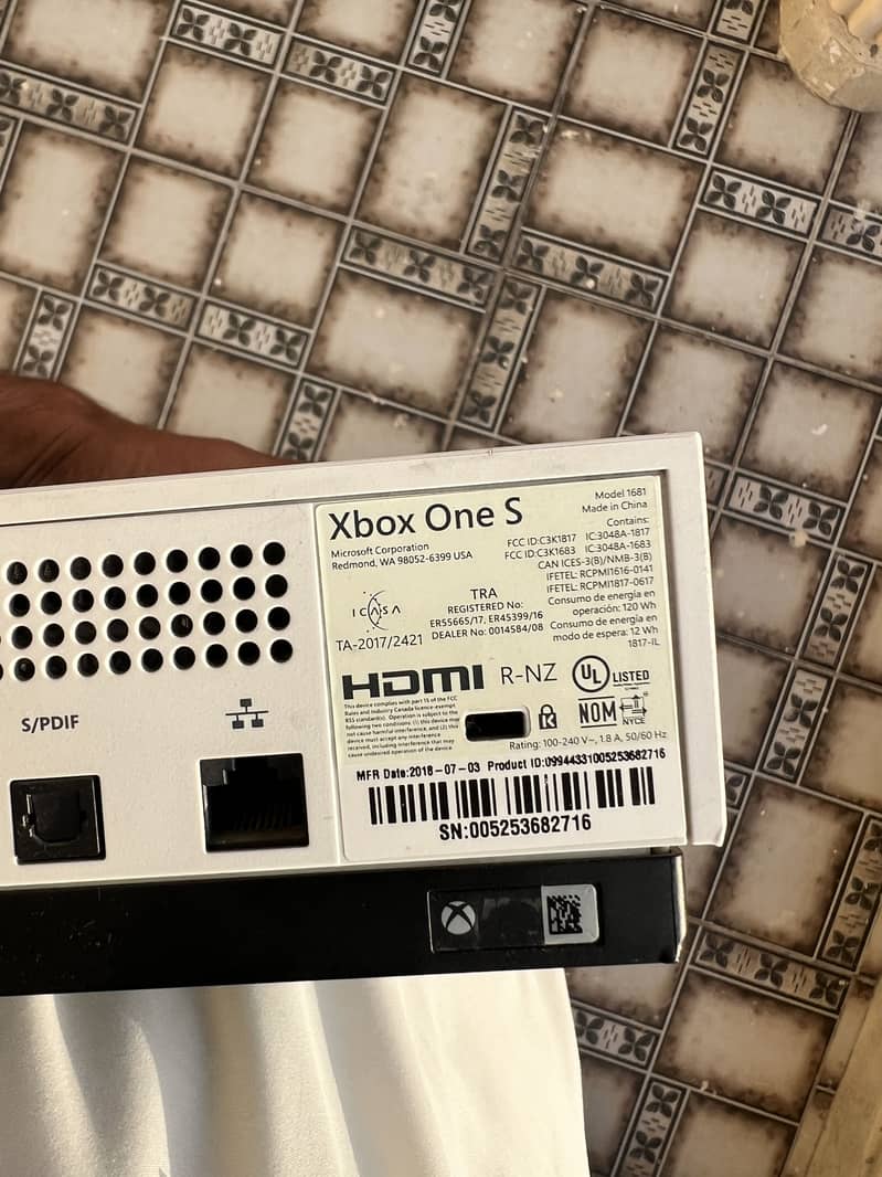 Xbox one s 3