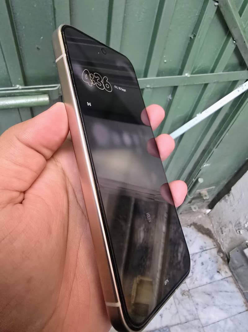 Google Pixel 10 Pro XL 6