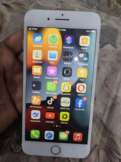 Apple iPhone 7 Plus 6/128 gb offical approved
