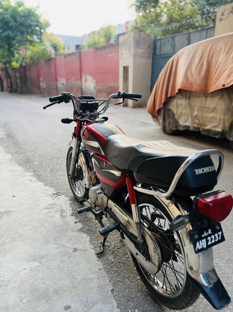 CD 70 2021 model 3