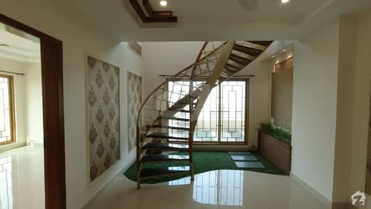 Brand New 3 Bed Penthouse For Sale In Askari 11 Lahore
