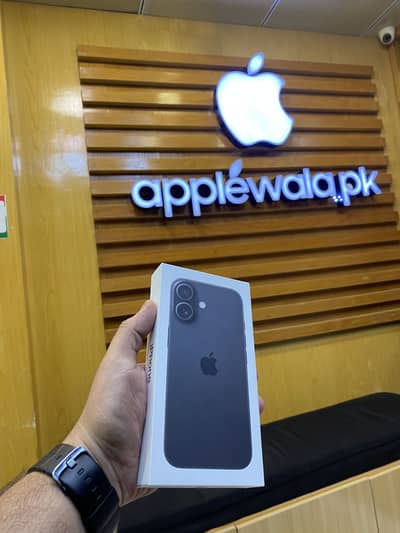 Apple iPhone 16