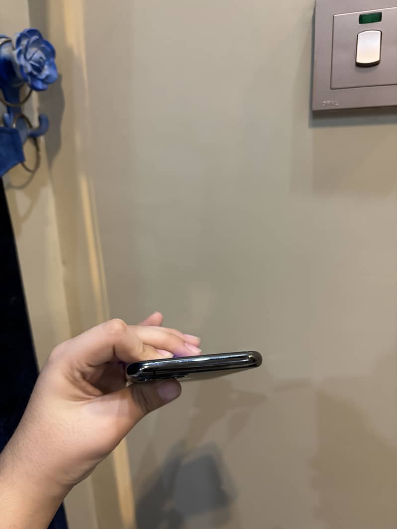 Apple iPhone 11 Pro 5