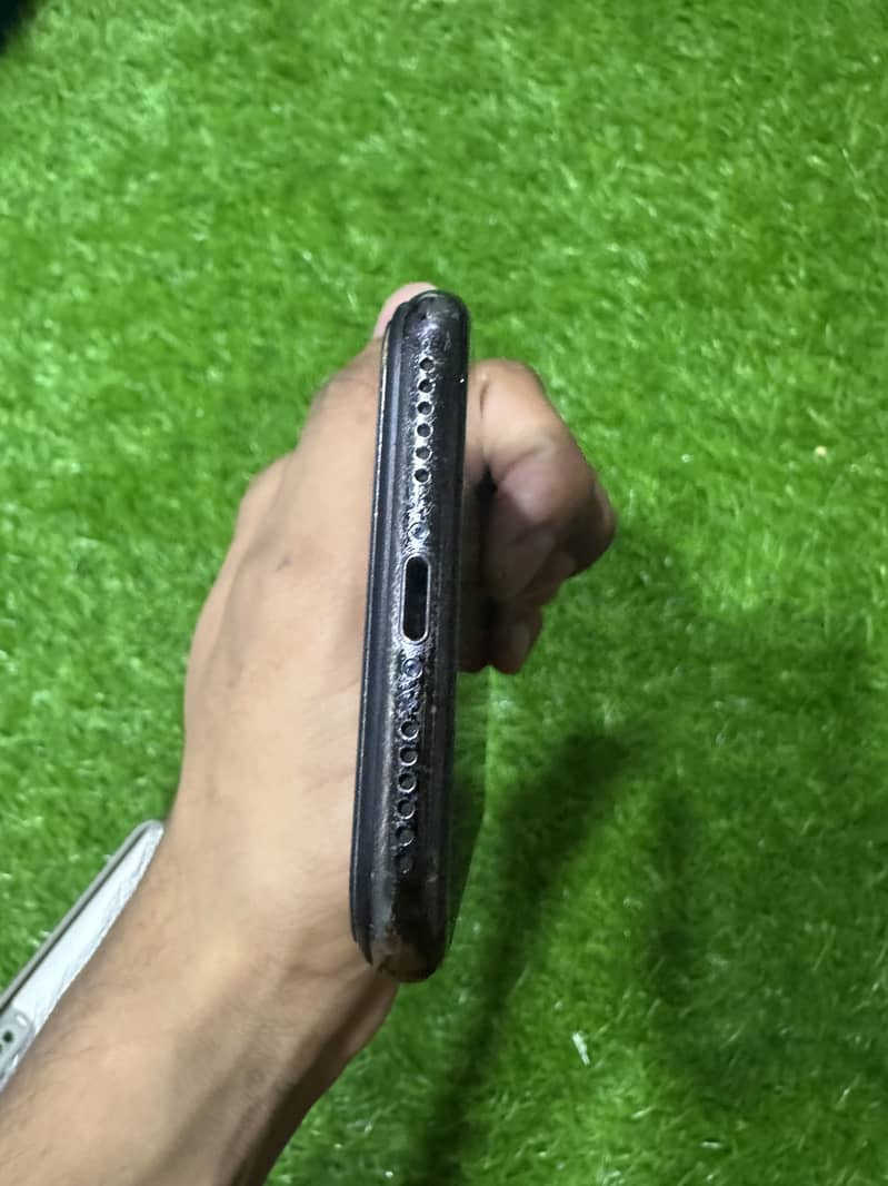 Apple iPhone X 2