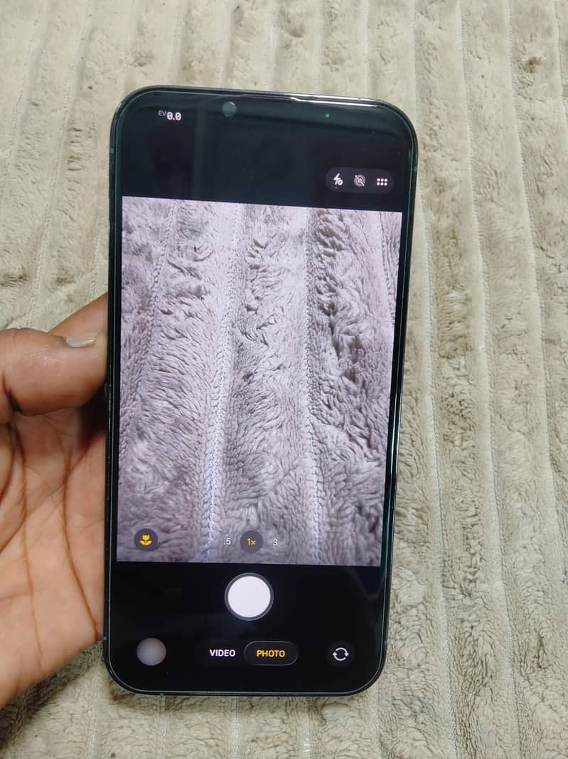 Apple iPhone 13 Pro Max 1