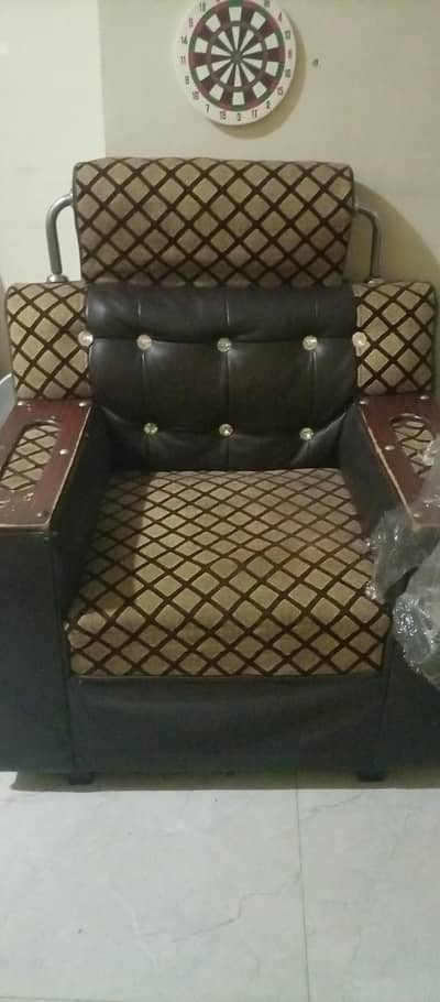 3 seater + 1 seater sofa set for sale