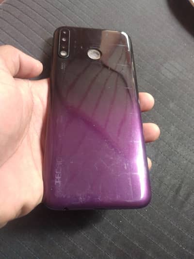 Tecno Spark 4