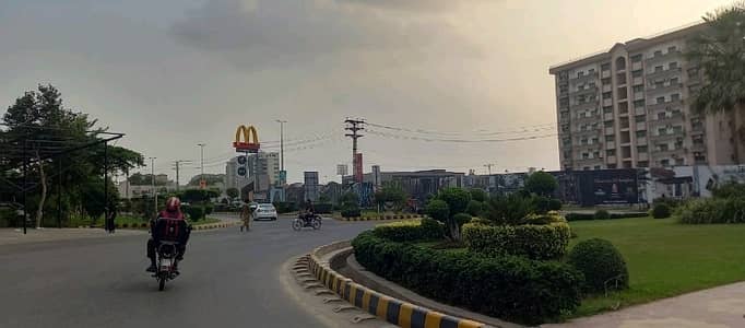 Flat For rent In Rs. 150000