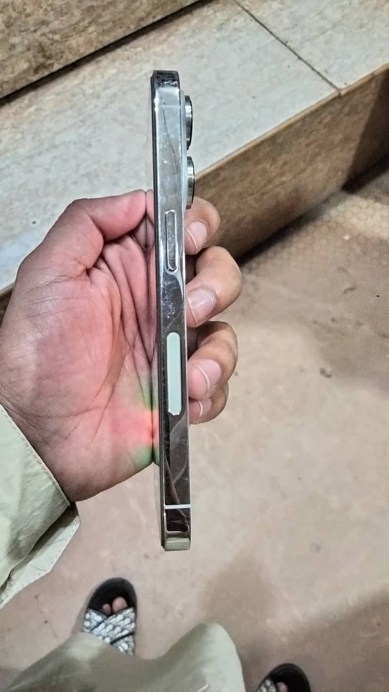 Apple iPhone 14 Pro 3