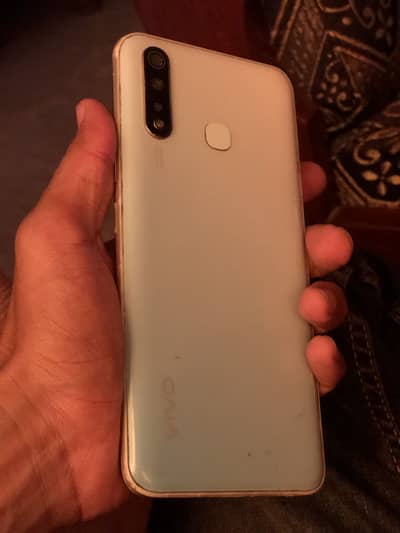 Vivo y19