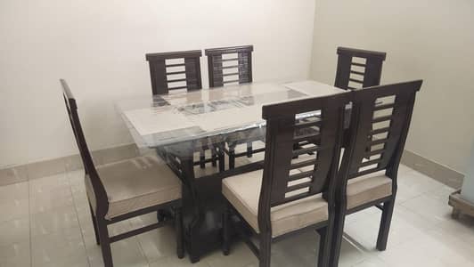 Dinning table six seater