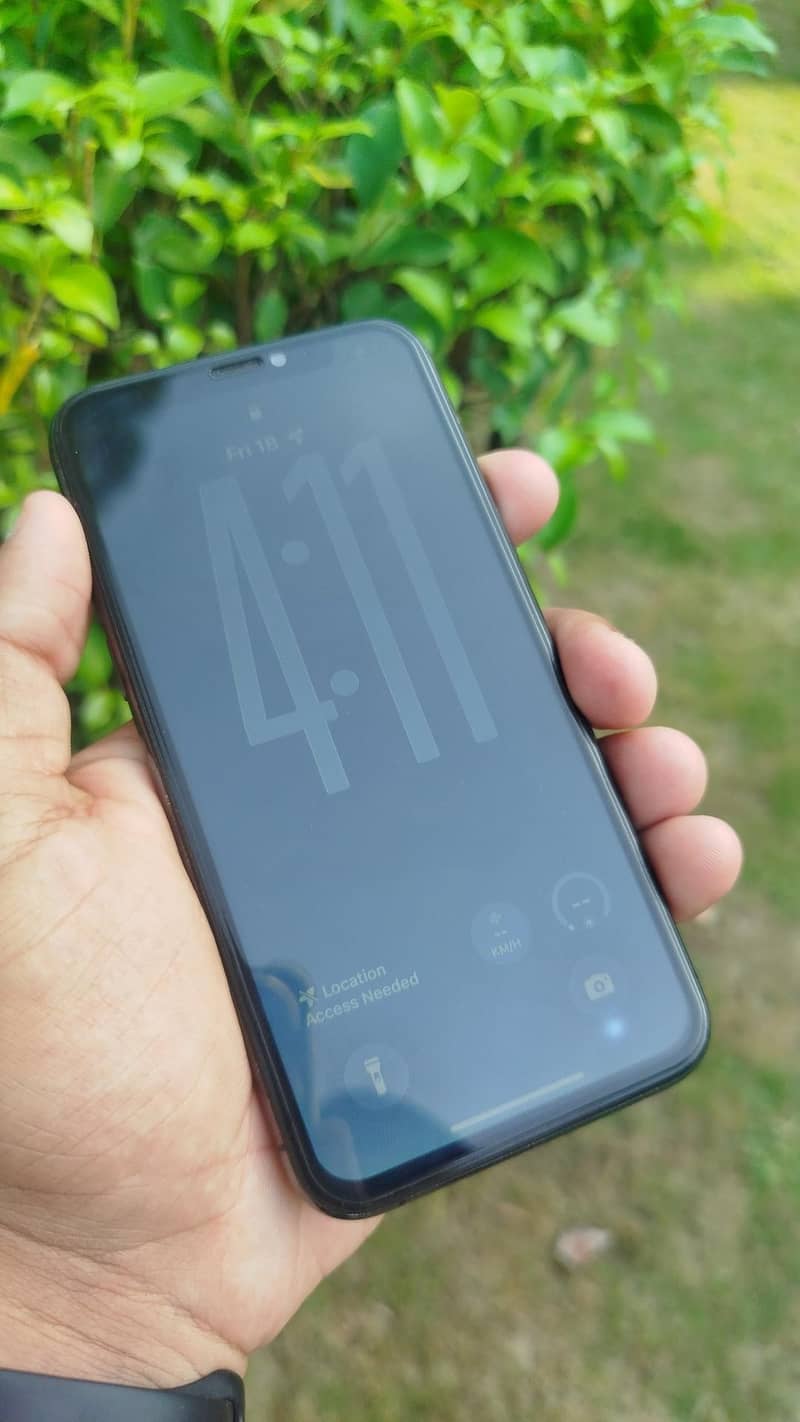 Apple iPhone 11 Pro 0