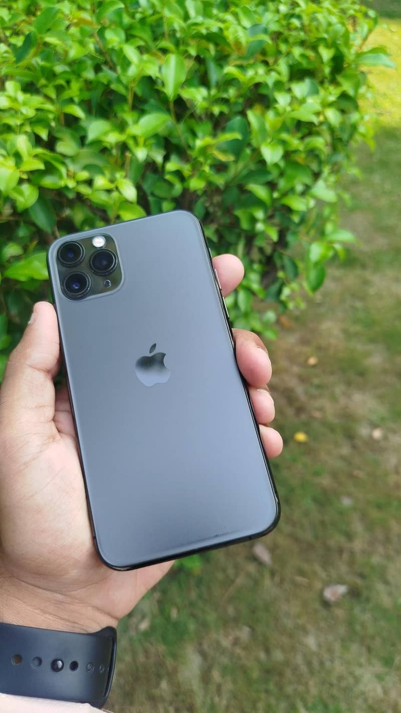 Apple iPhone 11 Pro 1