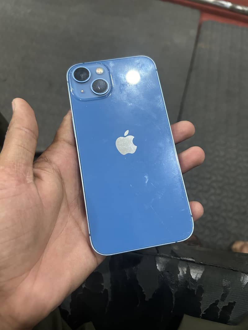 Apple iPhone 13 1