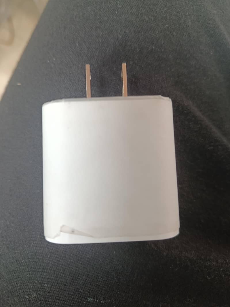 iPhone Adapter 1