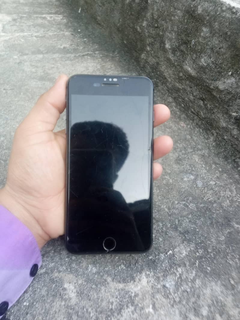 Apple iPhone 8 Plus 2