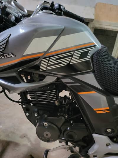 Honda cb150 22model special edition full original bike.