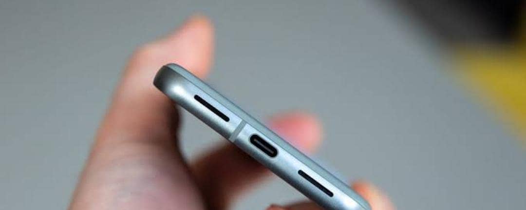 Google Pixel 8 4