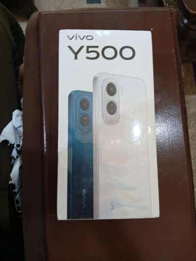 Vivo y500