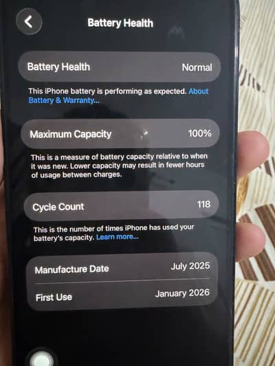 Apple iPhone 16