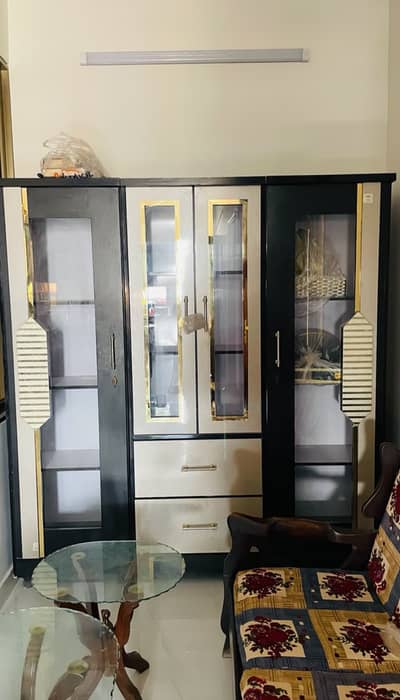 3 Doors Divider